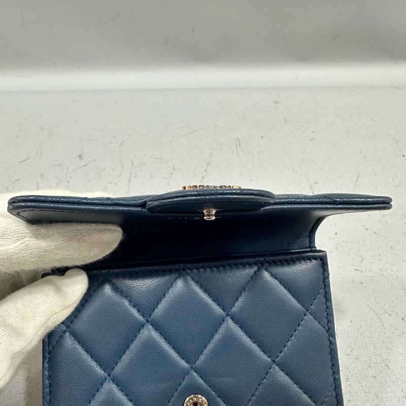 Chanel Ap0231 閃電羊皮銀釦三折短夾-20