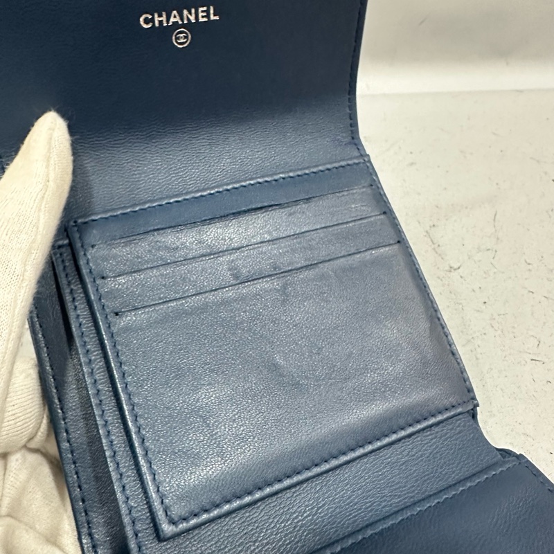 Chanel Ap0231 閃電羊皮銀釦三折短夾-24