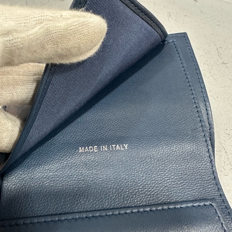 Chanel Ap0231 閃電羊皮銀釦三折短夾-28