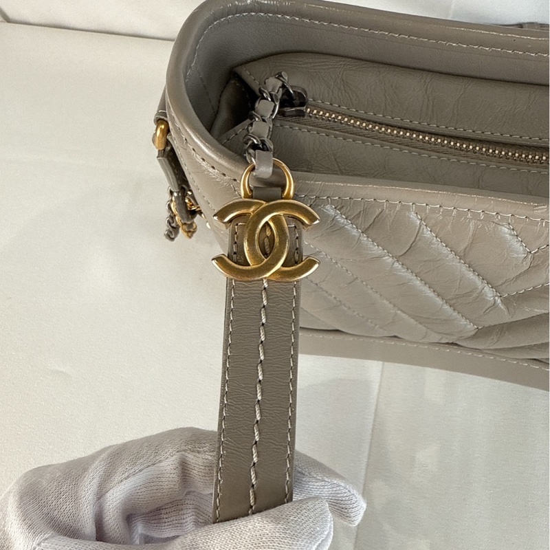 莉亞精品♡ Chanel 小號流浪包 灰 近新美包-9
