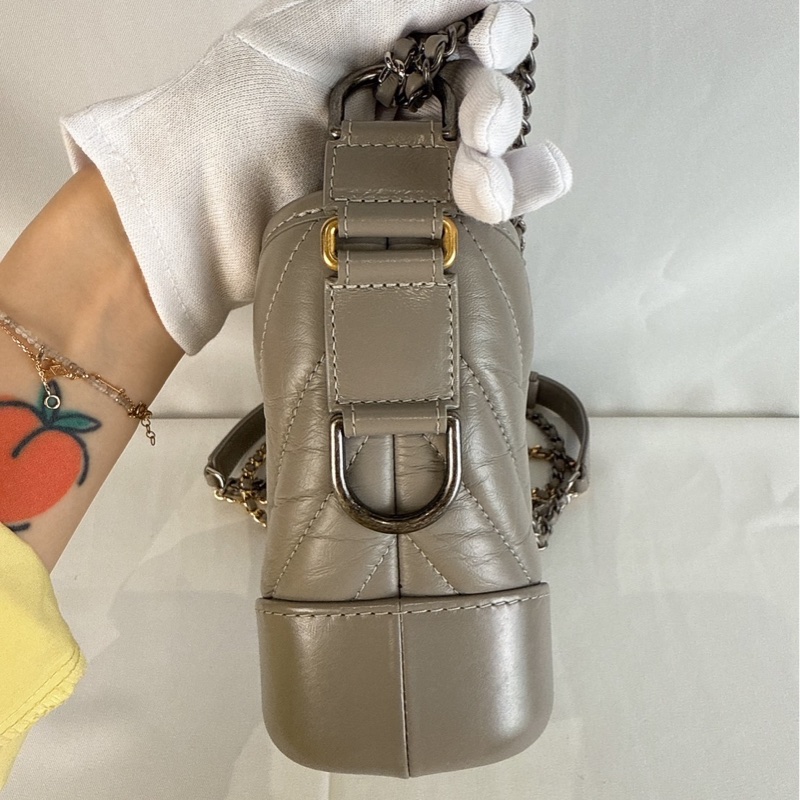 莉亞精品♡ Chanel 小號流浪包 灰 近新美包-10