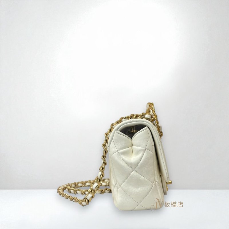 CHANEL包包  白羊皮金鍊把手MINI COCO AS3723-2
