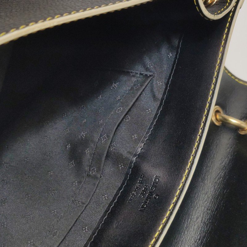 Louis Vuitton (LV) Suhali 蘇哈里 中號 牛皮羊皮 S-lock 鉚釘 單肩包-7