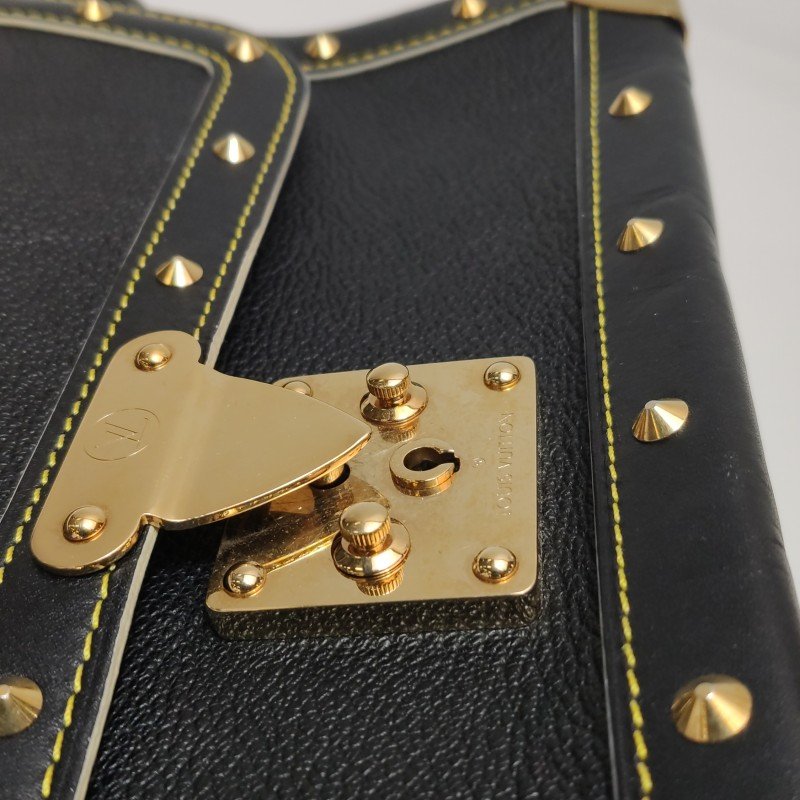 Louis Vuitton (LV) Suhali 蘇哈里 中號 牛皮羊皮 S-lock 鉚釘 單肩包-12