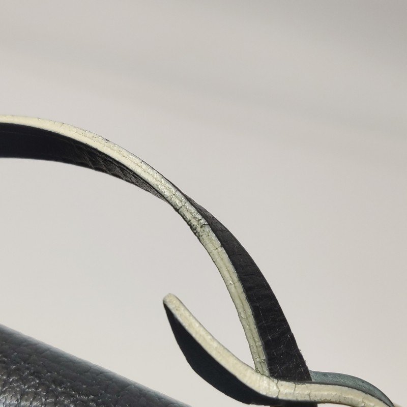 Louis Vuitton (LV) Suhali 蘇哈里 中號 牛皮羊皮 S-lock 鉚釘 單肩包-24