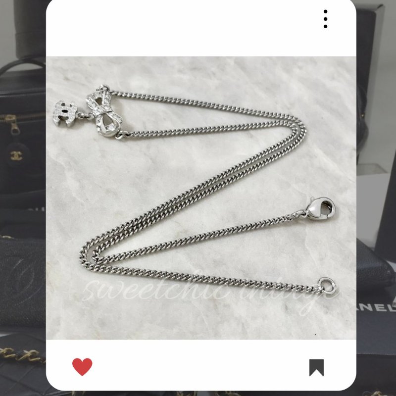 8月新品上架 🔥💖 ✨超美新到 ！香奈兒 Chanel 銀色小蝴蝶🦋水鑽項鏈 🔥 香奈兒熱賣款 香奈兒項鏈  CHANEL NECKLACE-2