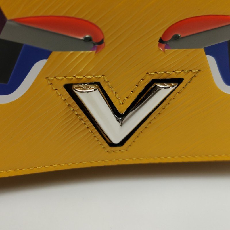 Louis Vuitton (LV) Twist 牛皮 小鳥圖案印花 旋轉鎖扣 斜背包 單肩包-9