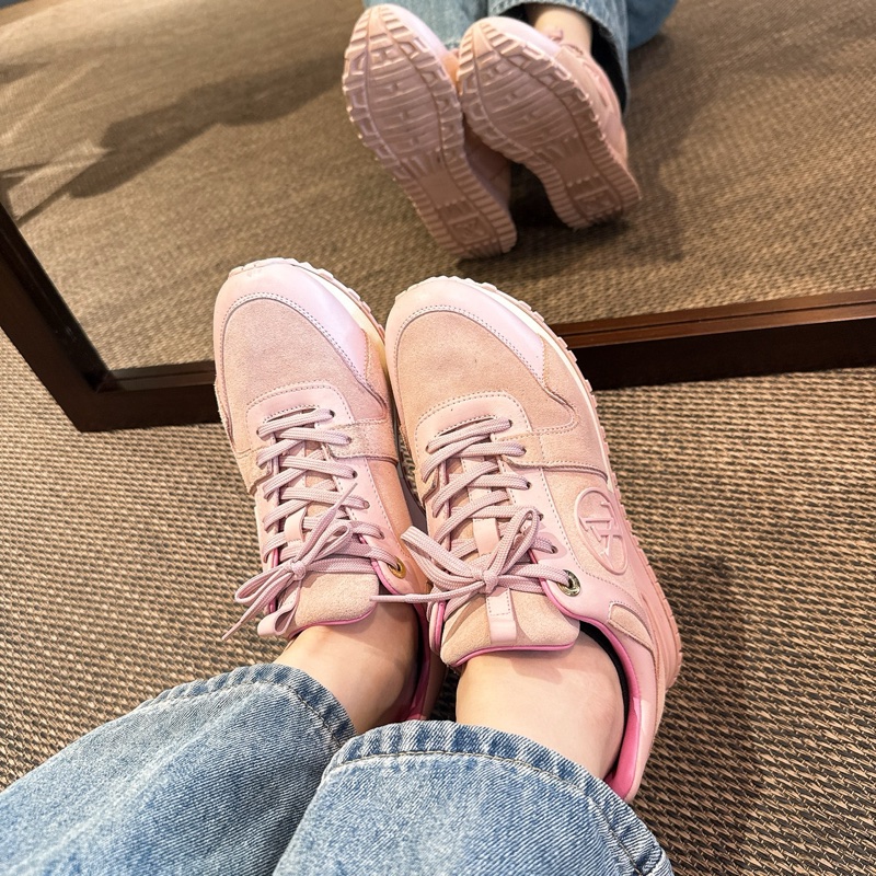 莉亞精品♡ LV RUNAWAY限定款粉色 二手美鞋-1