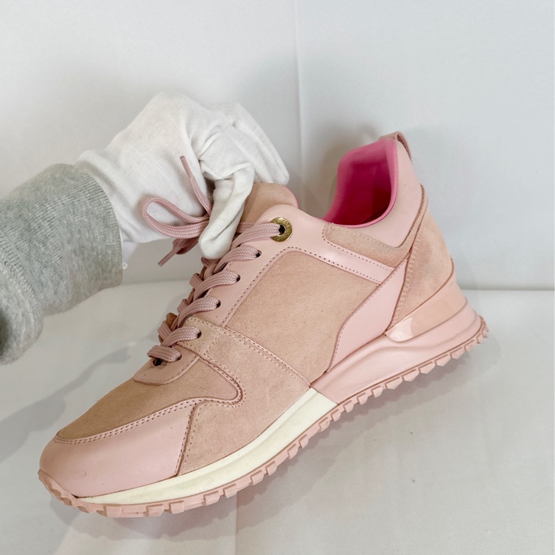 莉亞精品♡ LV RUNAWAY限定款粉色 二手美鞋-6