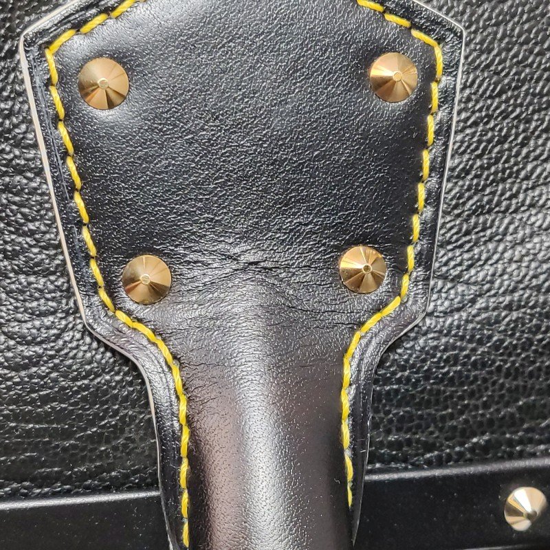 Louis Vuitton (LV) Suhali蘇哈里 牛皮羊皮 S-lock鉚釘 手提包-14