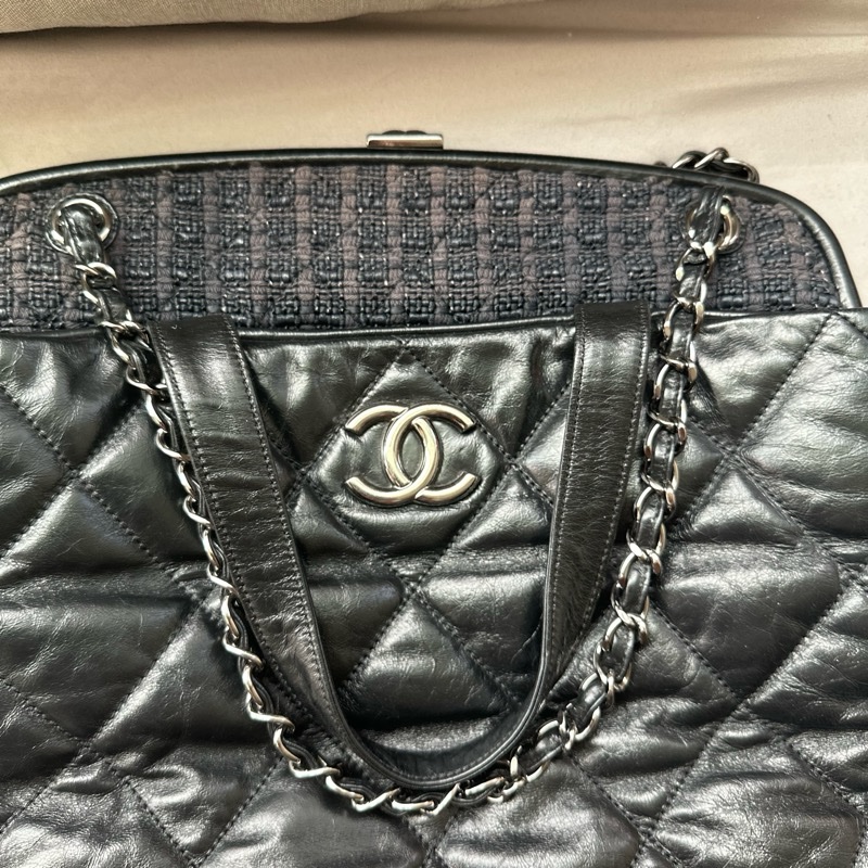 3萬8帶走香奈兒稀有款✨ Chanel 香奈兒 Vintage 黑色大容量托特包|鏈條肩背 機場必備 ✨-9