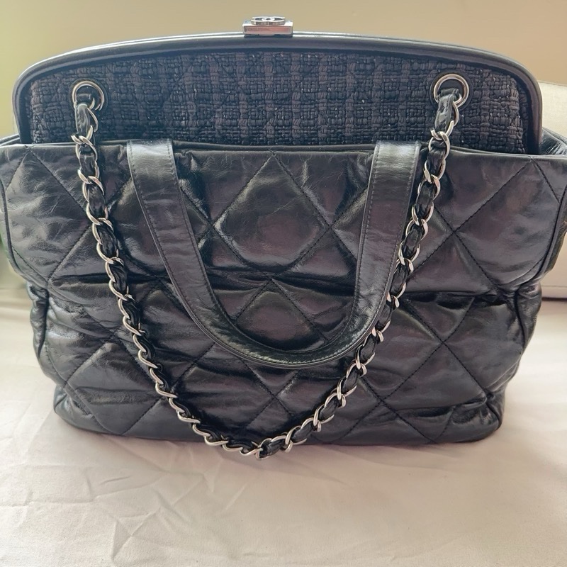 3萬8帶走香奈兒稀有款✨ Chanel 香奈兒 Vintage 黑色大容量托特包|鏈條肩背 機場必備 ✨-10