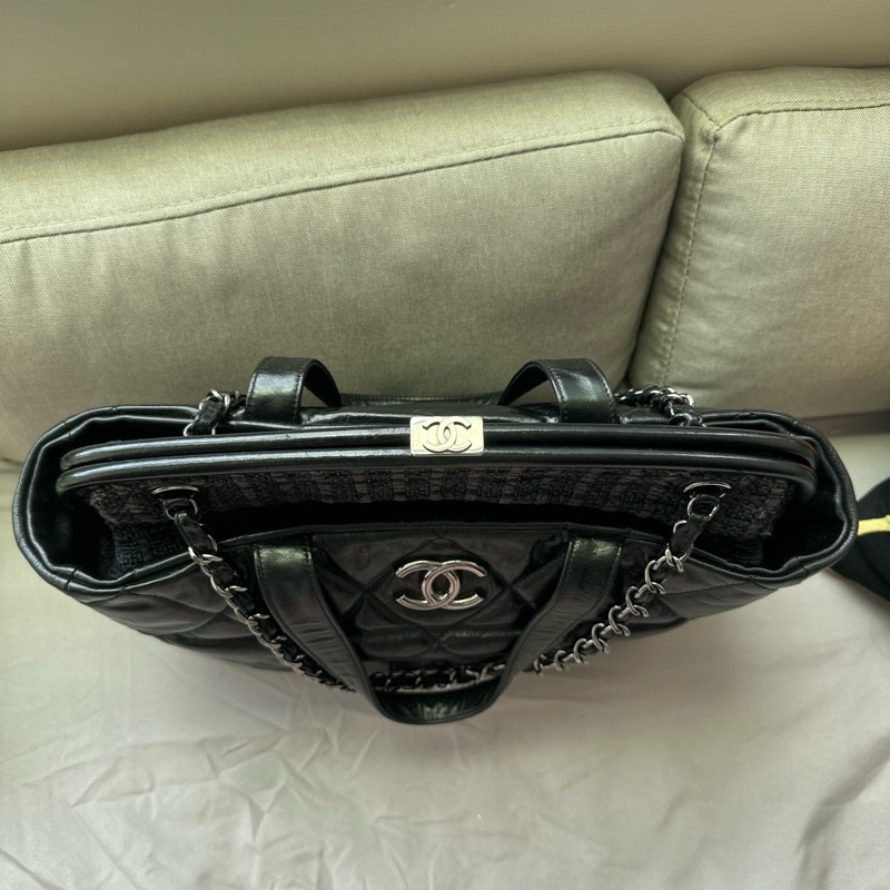 3萬8帶走香奈兒稀有款✨ Chanel 香奈兒 Vintage 黑色大容量托特包|鏈條肩背 機場必備 ✨-4