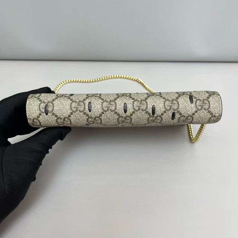 Gucci古馳 老花雙G草莓woc鏈條包肩背包-5