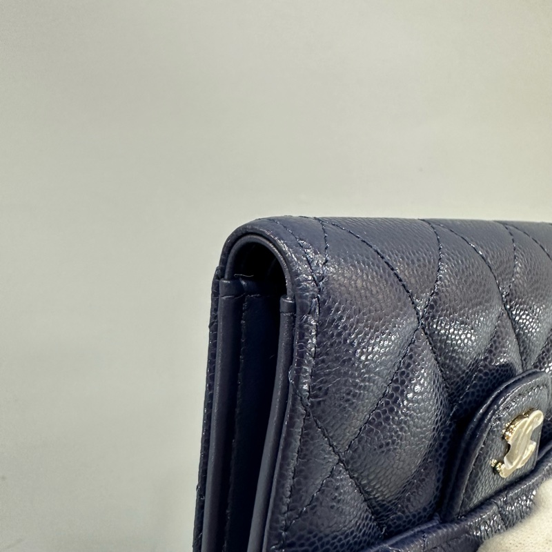 Chanel AP0231 閃電紫色荔枝皮金釦三折短夾-8