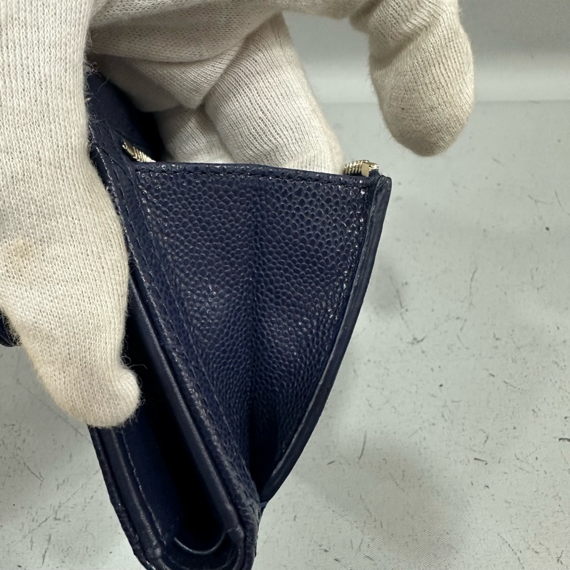 Chanel AP0231 閃電紫色荔枝皮金釦三折短夾-13