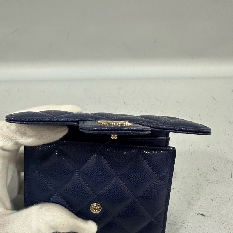 Chanel AP0231 閃電紫色荔枝皮金釦三折短夾-15