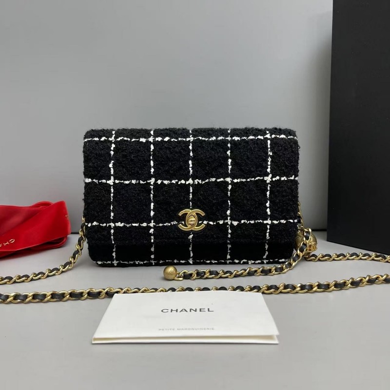 Chanel香奈兒 cf黑白毛呢金球woc肩背包 晶片款-0
