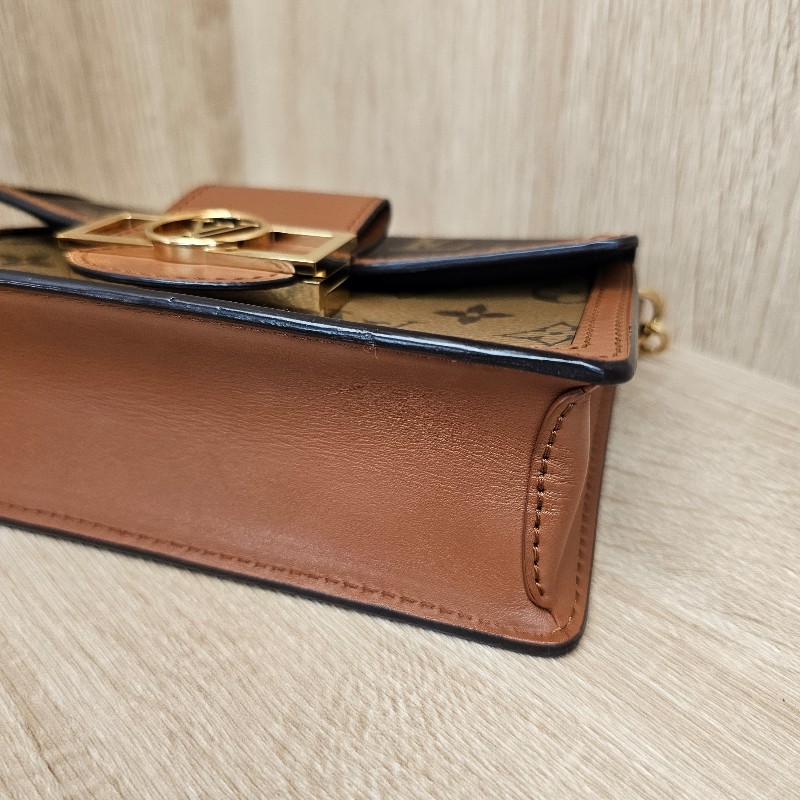 LV雙色Dauphine斜背WOC鏈包-8