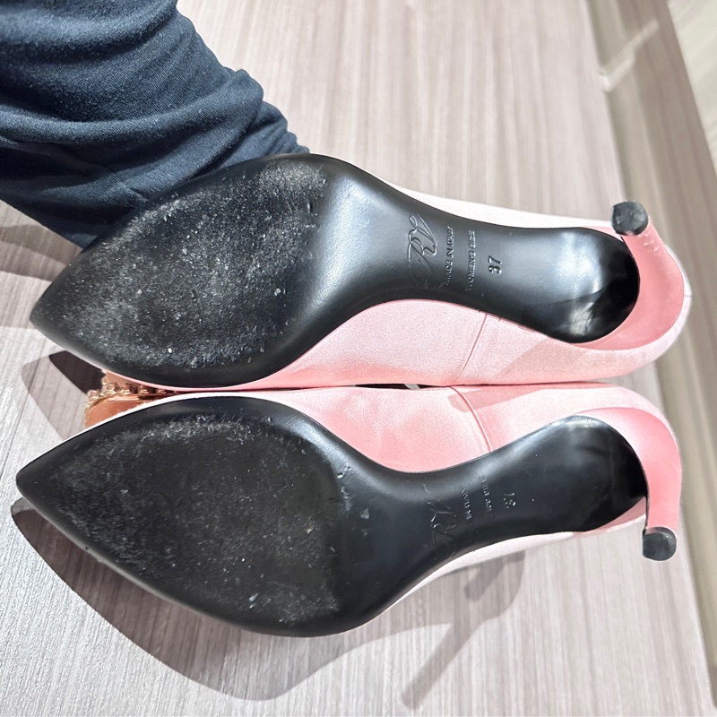 Roger Vivier 超閃方鑽扣粉色緞面高跟鞋-7
