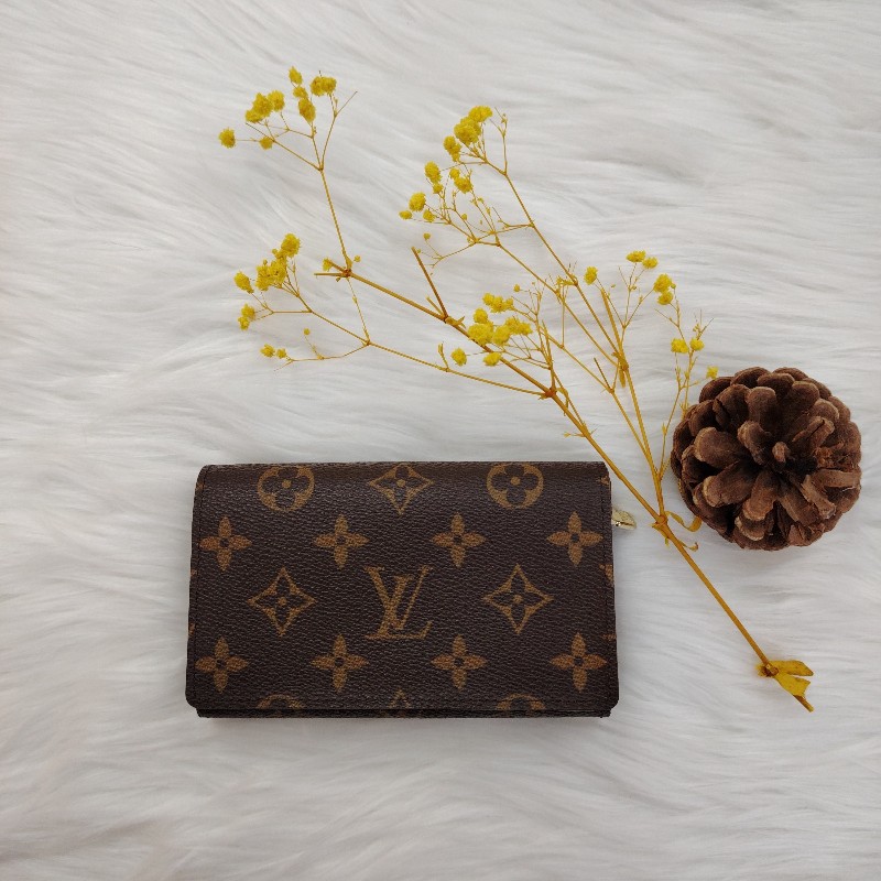 LV 路易威登 中古老花銀包-0