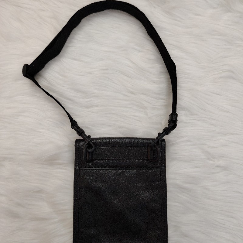 Men's Explorer Pouch With Strap Small in Black-1