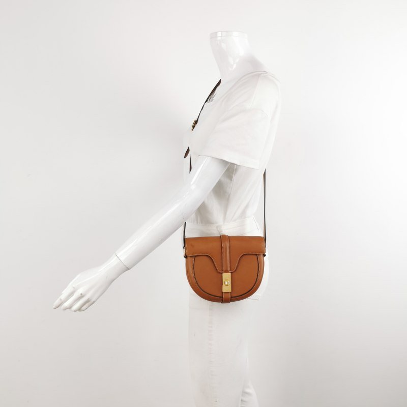 Celine 16系列 小號 牛皮 純色 T型 短翻蓋 斜背包-2