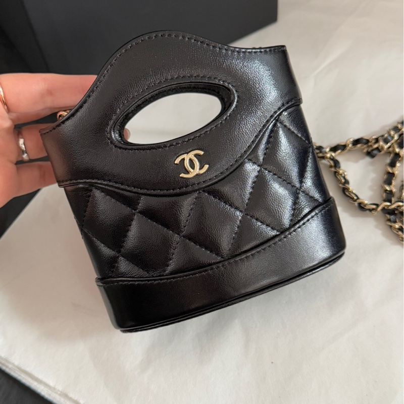 Chanel 香奈兒 24S系列31bag mini nano黑色復古羊皮淡金扣薯條包 鏈條包-2