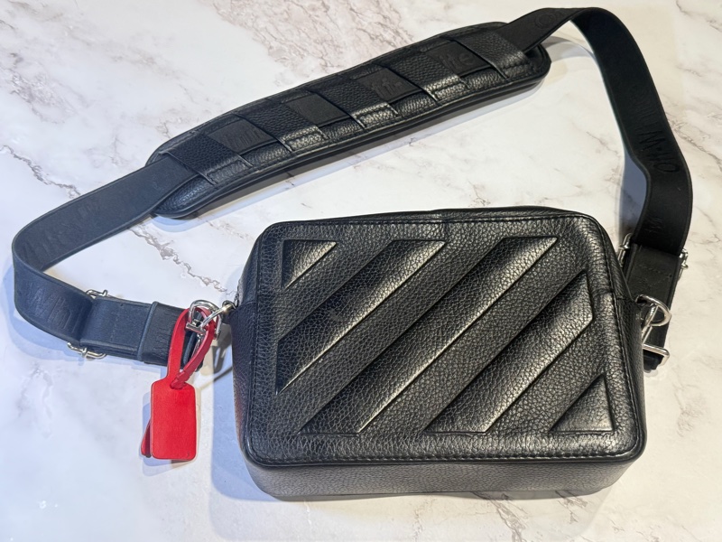 OFF-WHITE 男性斜背側背包-2
