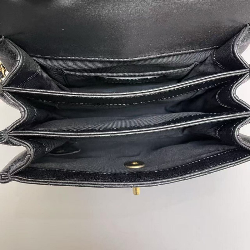 Chanel香奈兒 古巴系列黑金全皮迷你菱格風琴鏈條包肩背包-5