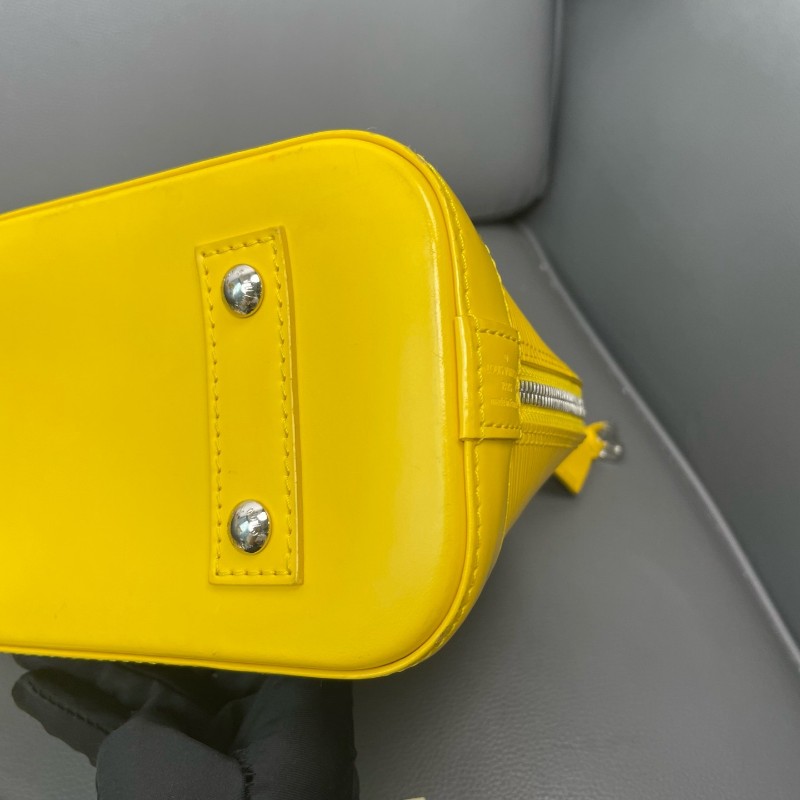 LV/路易威登 Alma Epi水波紋貝殼包黃色肩背包手提包-5