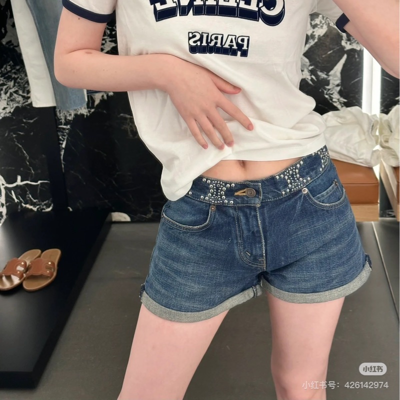 全新剛離櫃🈶️今年台灣購證❤️ celine #卯釘 #新款 #牛仔 #短褲-1