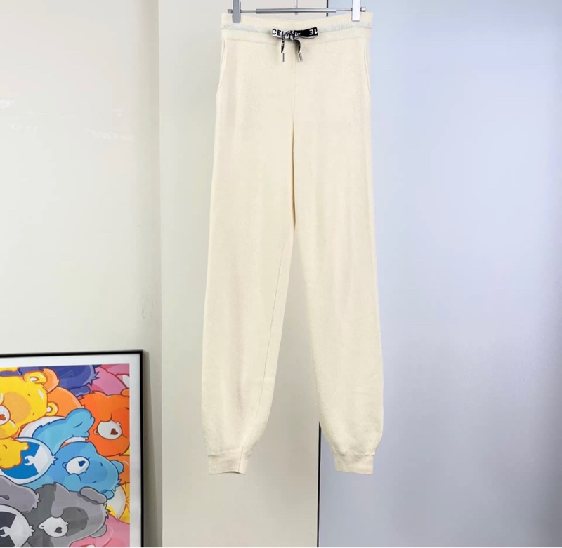 全新🈶️25年台灣購證❤️Celine #羊毛 #山羊絨 #cashmere #長褲。-3
