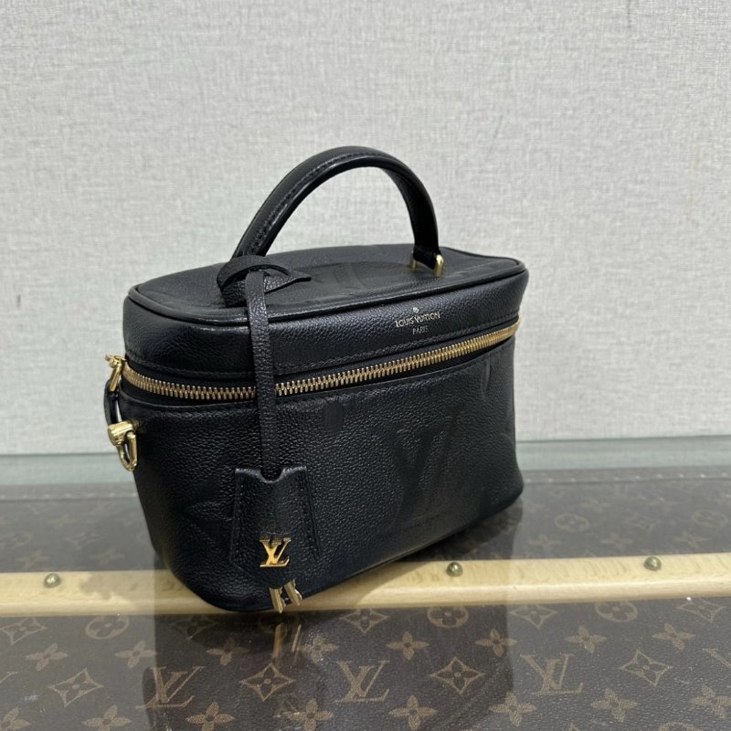 LV 黑金vanity全皮手提肩背斜背化妝包芯片款 19*11*13 99新配件塵袋-1
