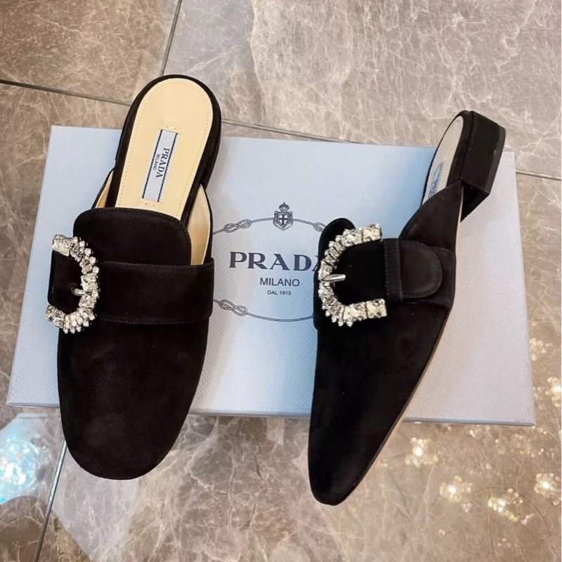 Prada 黑色麂皮鑽扣穆勒鞋 36號-4