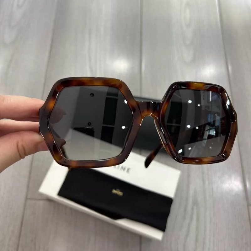 Celine 琥珀色邊框墨鏡 只戴一次閒置 配件鏡布鏡盒外盒-0