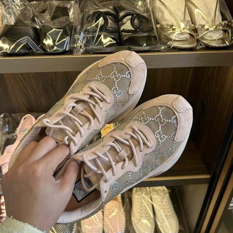 Gucci 水晶logo運動鞋 39號 包裝齊全 只穿兩次 原價近三萬-2