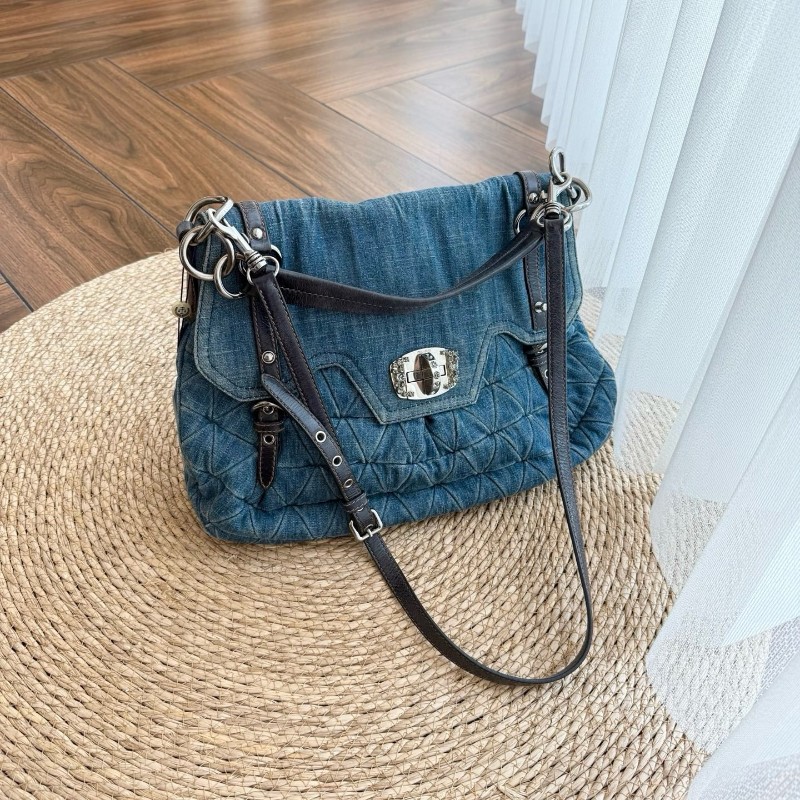 Miumiu繆繆牛仔丹寧寶石鑽扣郵差公文包肩背包-0