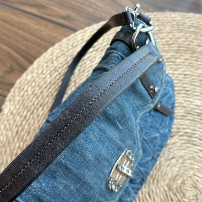 Miumiu繆繆牛仔丹寧寶石鑽扣郵差公文包肩背包-5