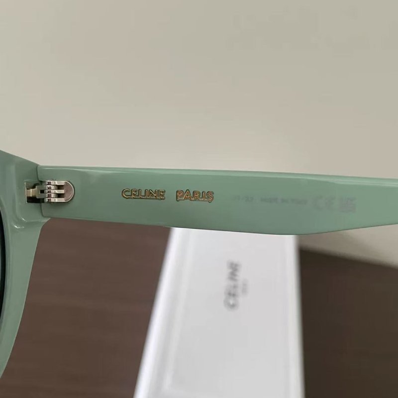 Celine 綠框字母太陽眼鏡 很新-2