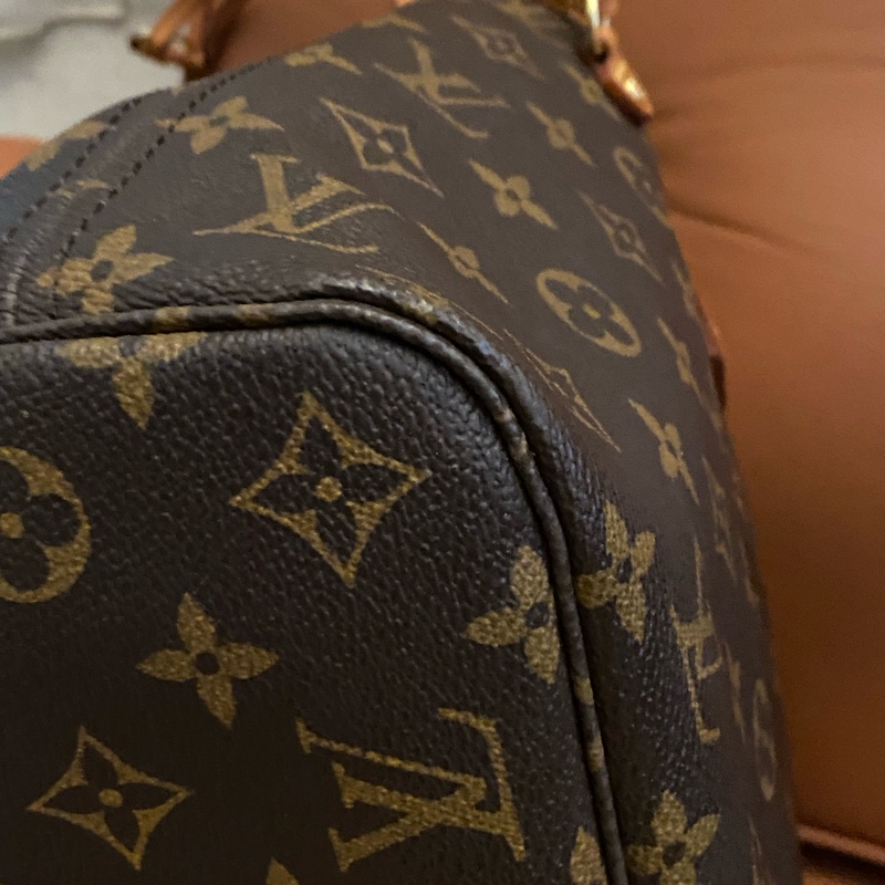 LV 28公分老花肩背-4