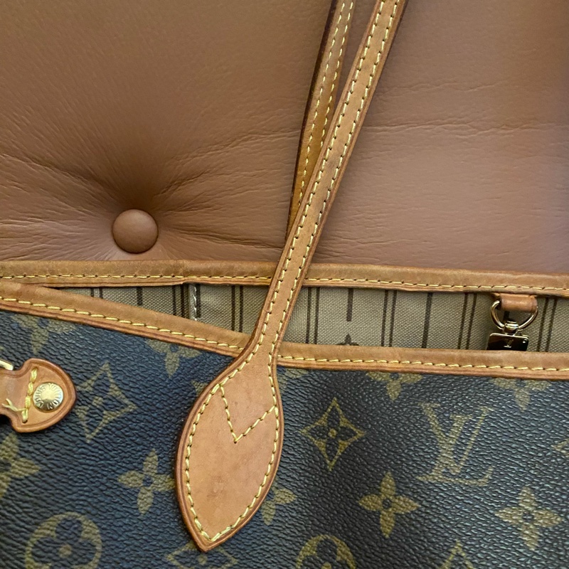 LV 28公分老花肩背-6