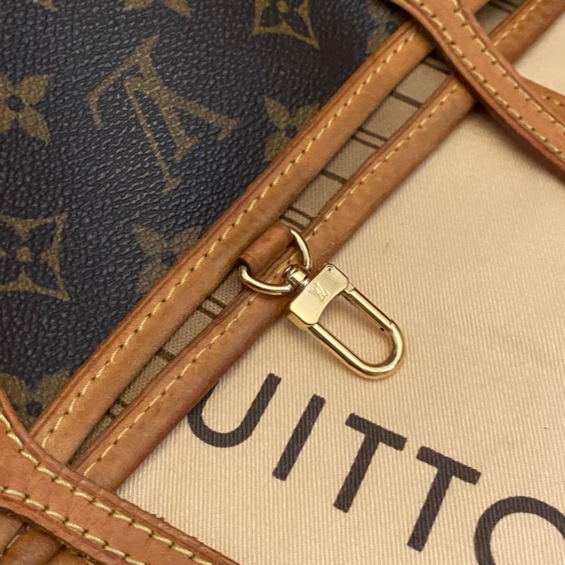 LV 28公分老花肩背-14