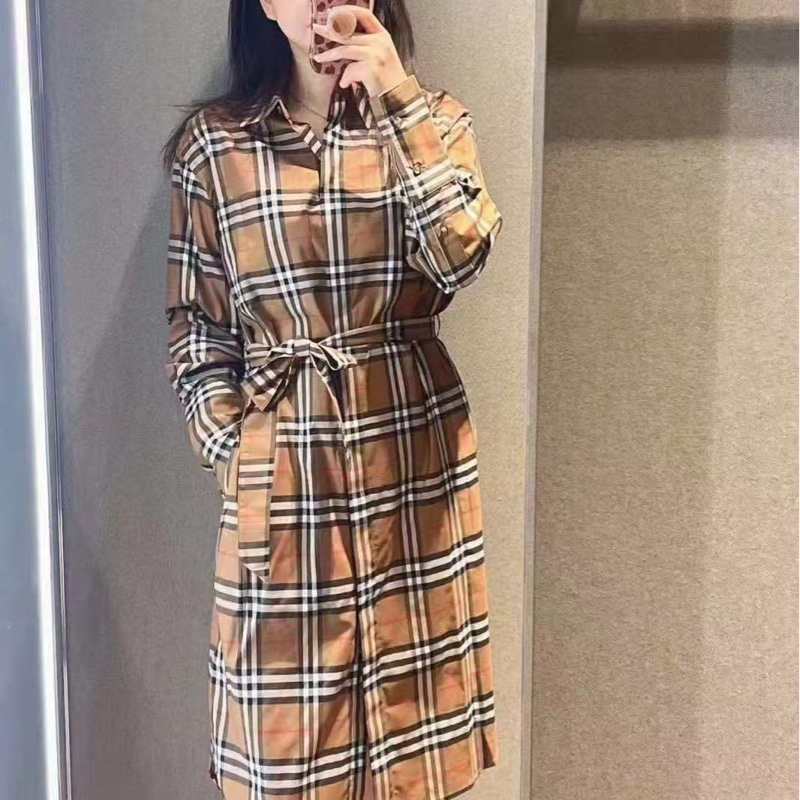 Burberry 經典款大衣-1