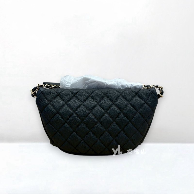 CHANEL Matelasse黑色魚子醬皮革腰包AS0465-5