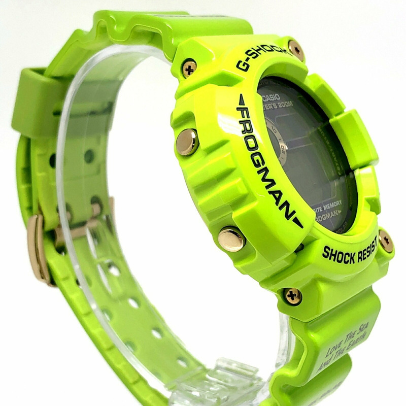 G-SHOCK CASIO GW-200F-3 FROGMAN EARTHWATCH 腕錶,飾有雨蛙、樹木和海豚/鯨魚圖案。 Tough Solar 腕錶,採用黃綠色塗裝。 2009 年 6 月上市。三國丘店。 ITE3CVMX70O4。-1