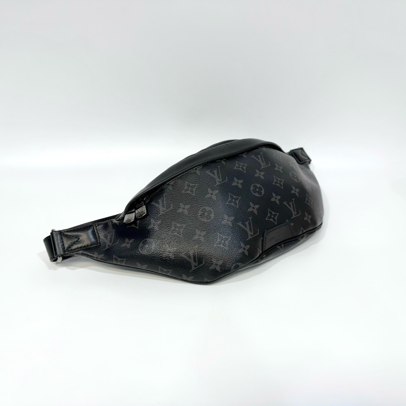 LV黑灰原花牛皮DISCOVERY胸腰包 M44336-2