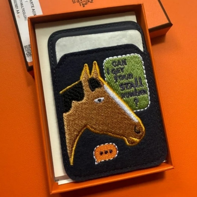 全新 Hermes ”Stall Number“ MagSafe Card holder 小馬magsafe卡套(不含展示圖中手機) 顏色:海軍藍-0