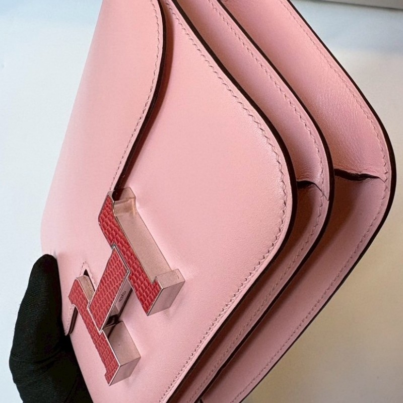Hermes 蜥蜴皮釦櫻花粉皮康康 constance 19-6