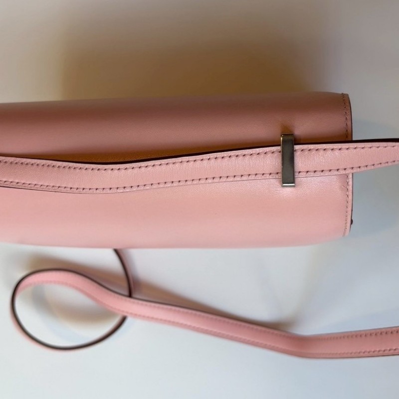 Hermes 蜥蜴皮釦櫻花粉皮康康 constance 19-14